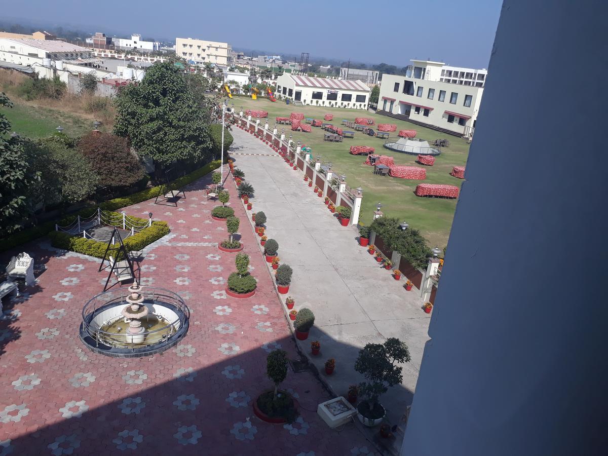 Hotel Deepali Sāgar Exterior foto