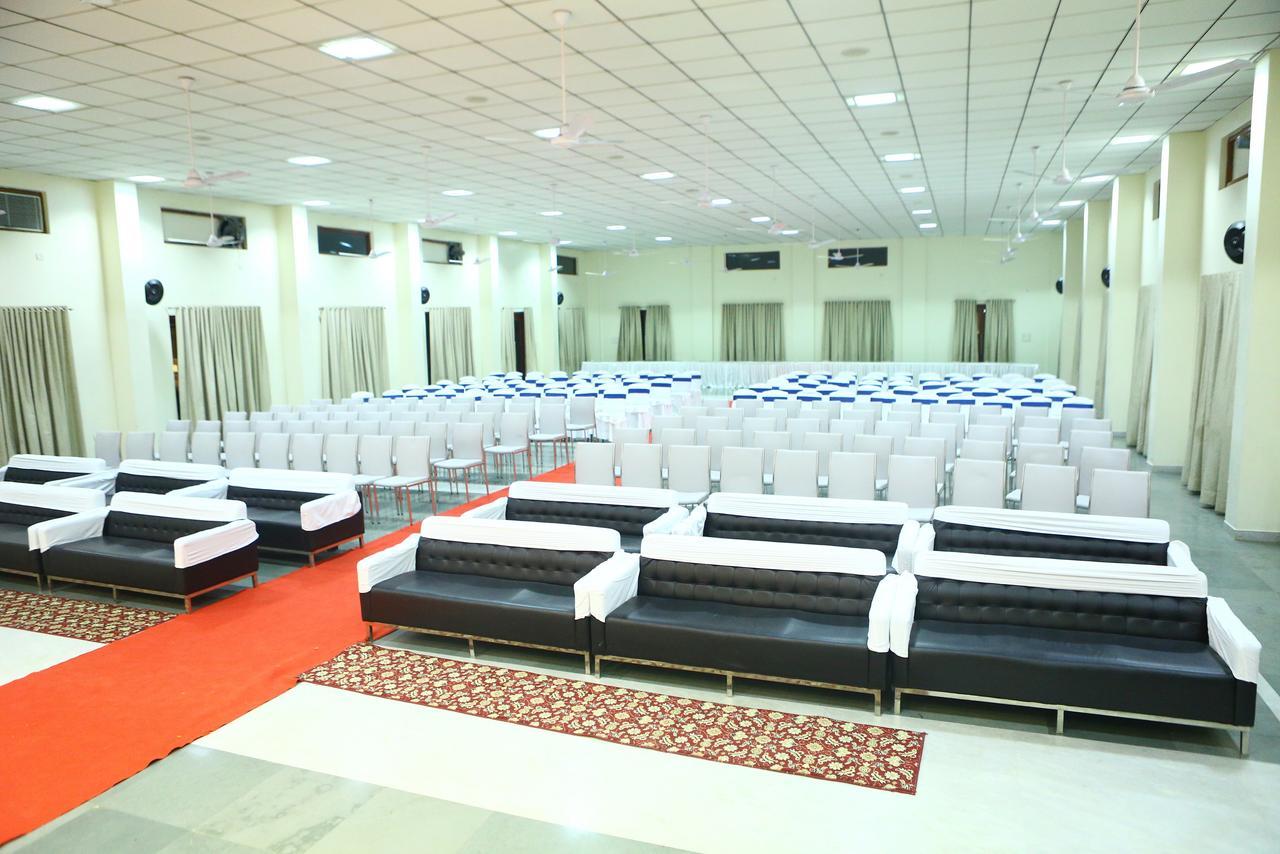 Hotel Deepali Sāgar Exterior foto