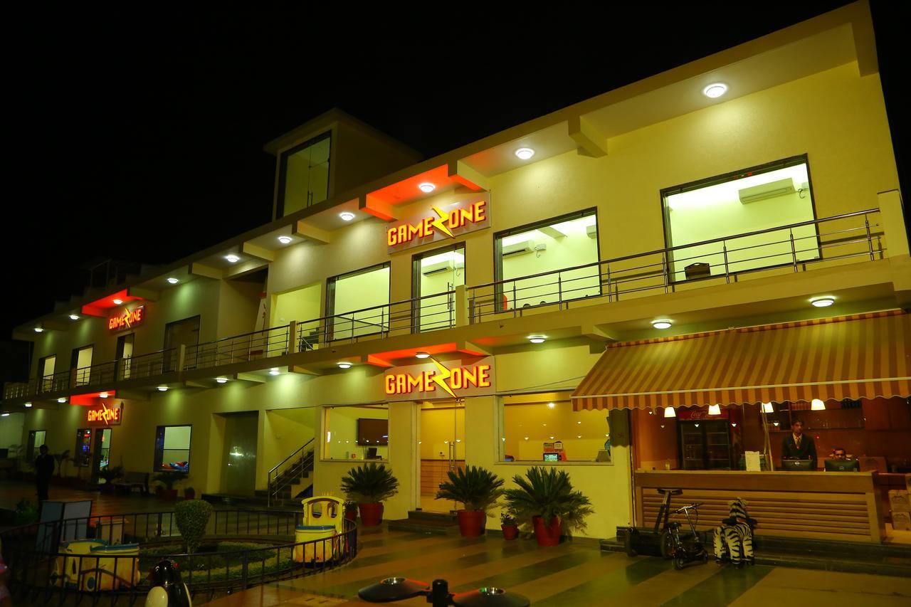 Hotel Deepali Sāgar Exterior foto
