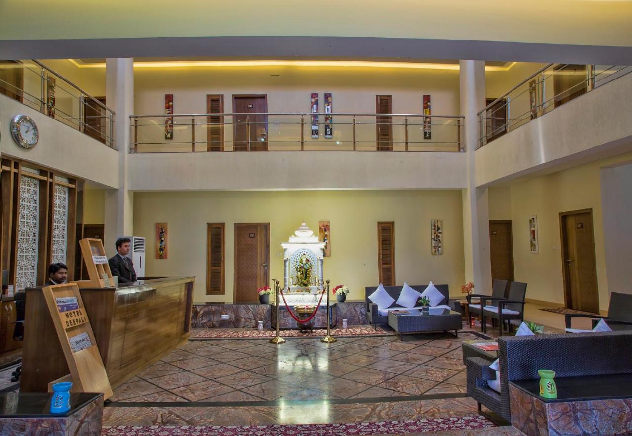 Hotel Deepali Sāgar Exterior foto