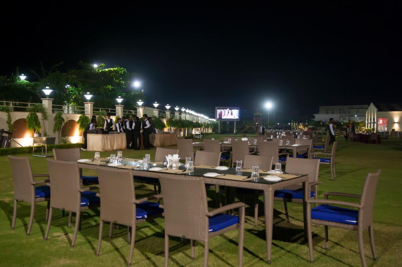 Hotel Deepali Sāgar Exterior foto